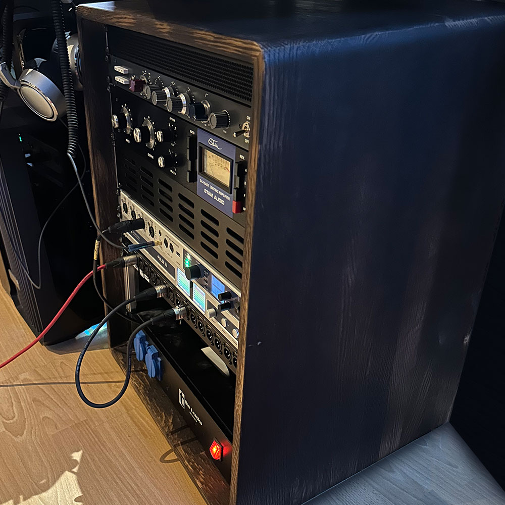TLOF Studio – Analog Gear Focusrite, STAM